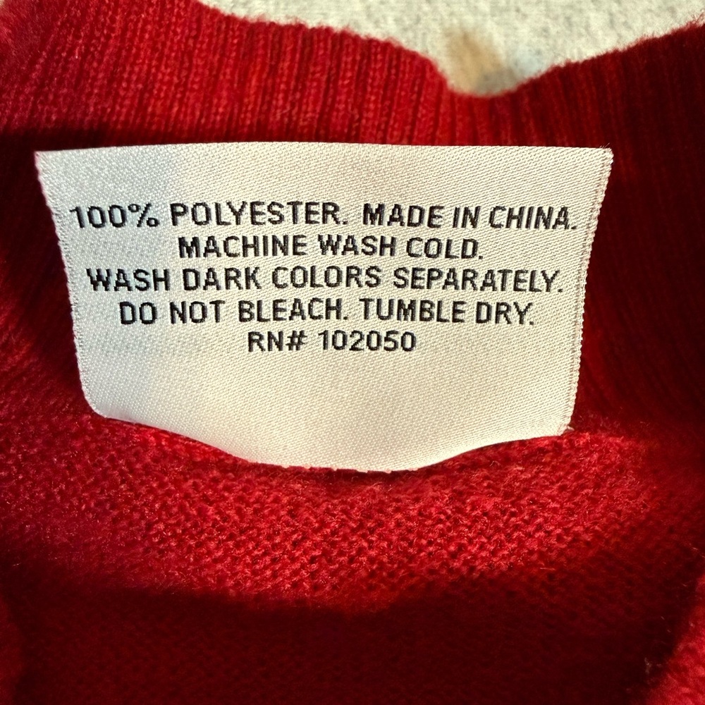 Taylor Swift “Christmas Tree Farm” Mock Neck Sweater – Red *RARE* 🎄❤️ - Picture 5 of 9